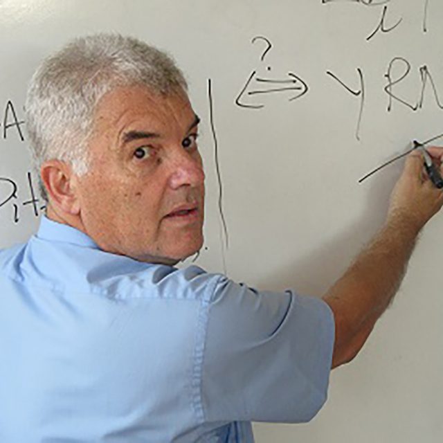Prof Coenraad Labuschagne
