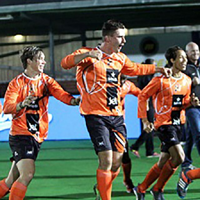 Uj Hockey Team Win