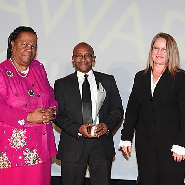 Prof Bheki Twala