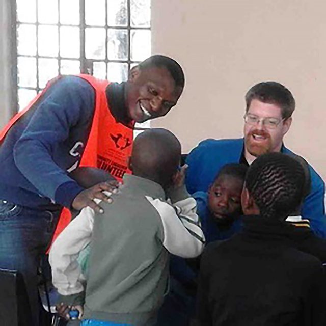 Uj Volunteer