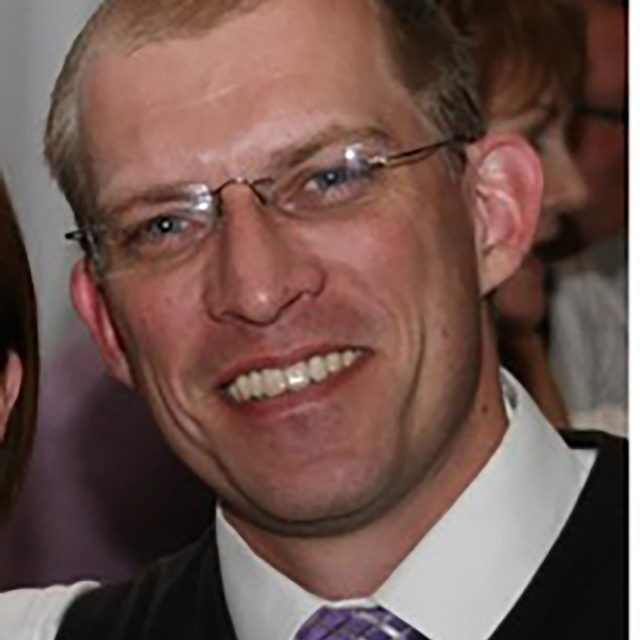 Chris Yelverton