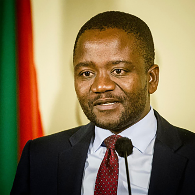 Dr Bongani Ngqulunga