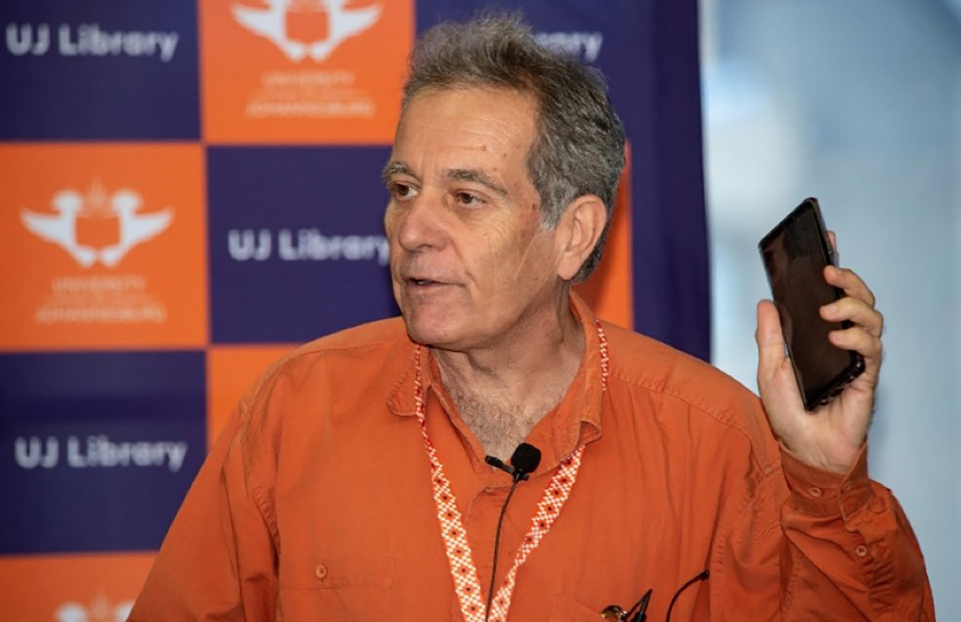 Prof Johannes Cronje