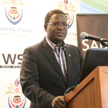 Dr Bernard Nthambeleni
