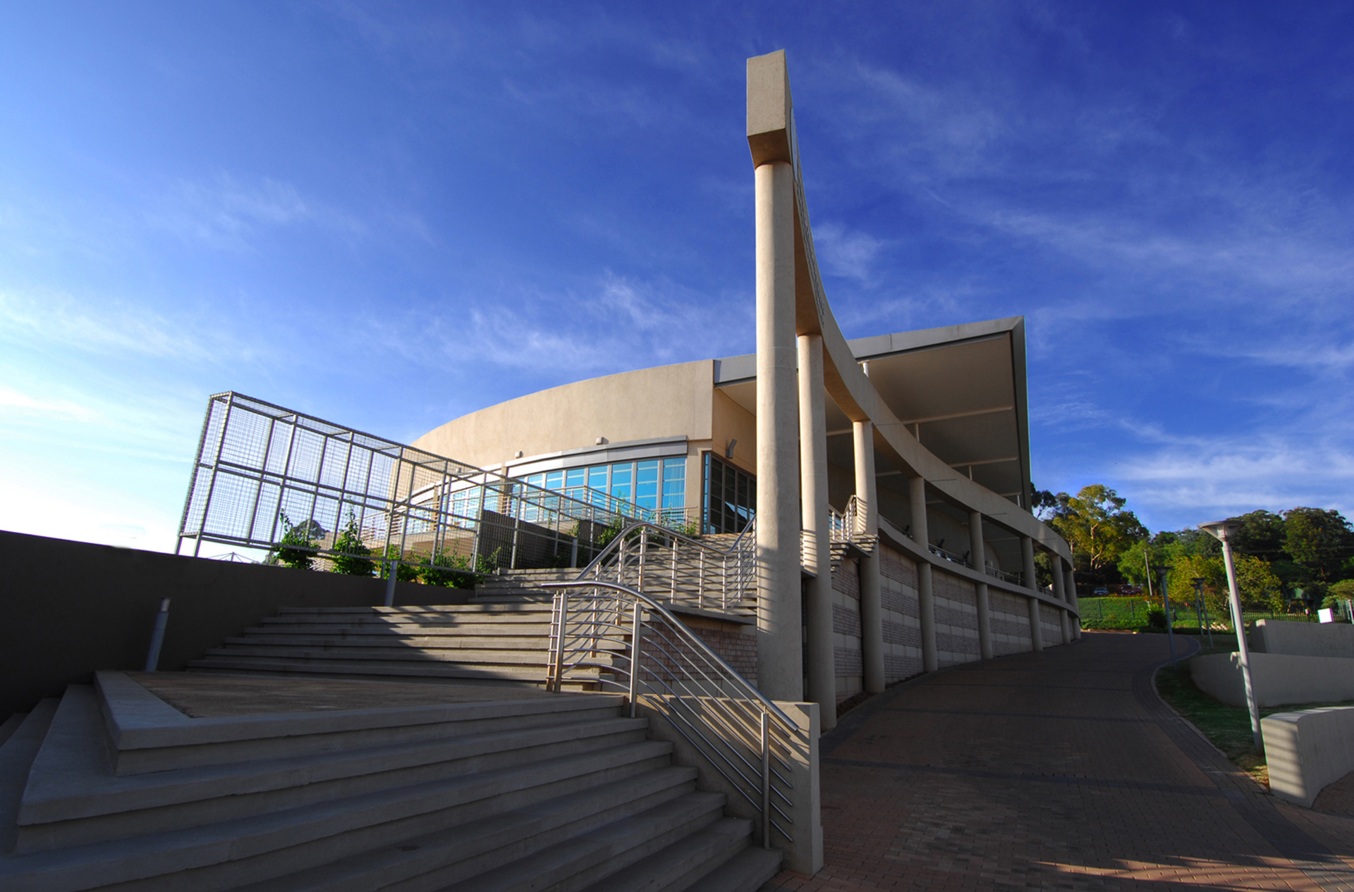 Kerzner Building Outside 2