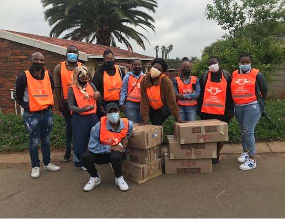 Spmgp Students At The Eeufees Oord Old Age Home In Westdene September 2021