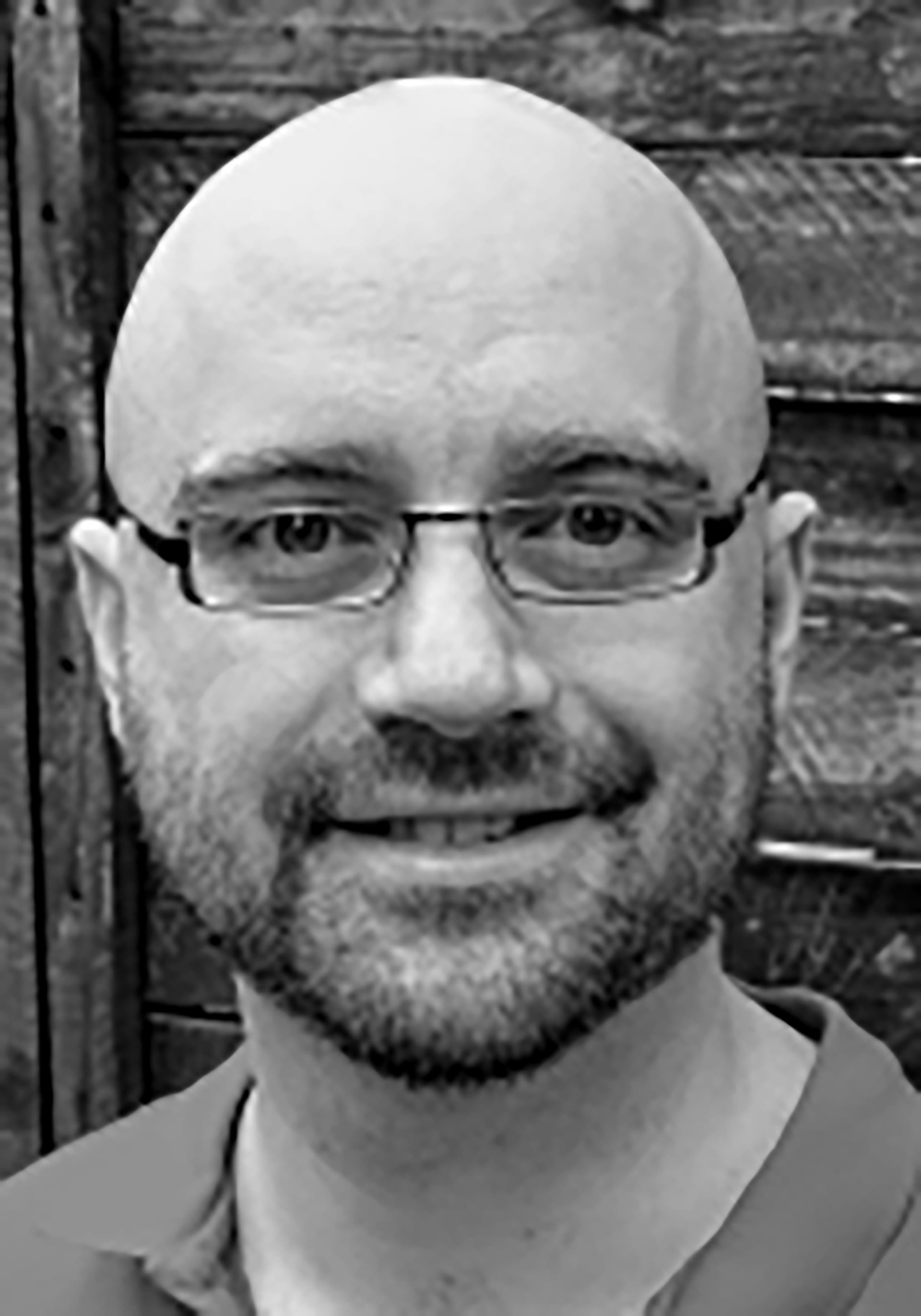 Dr Andy Carolin
