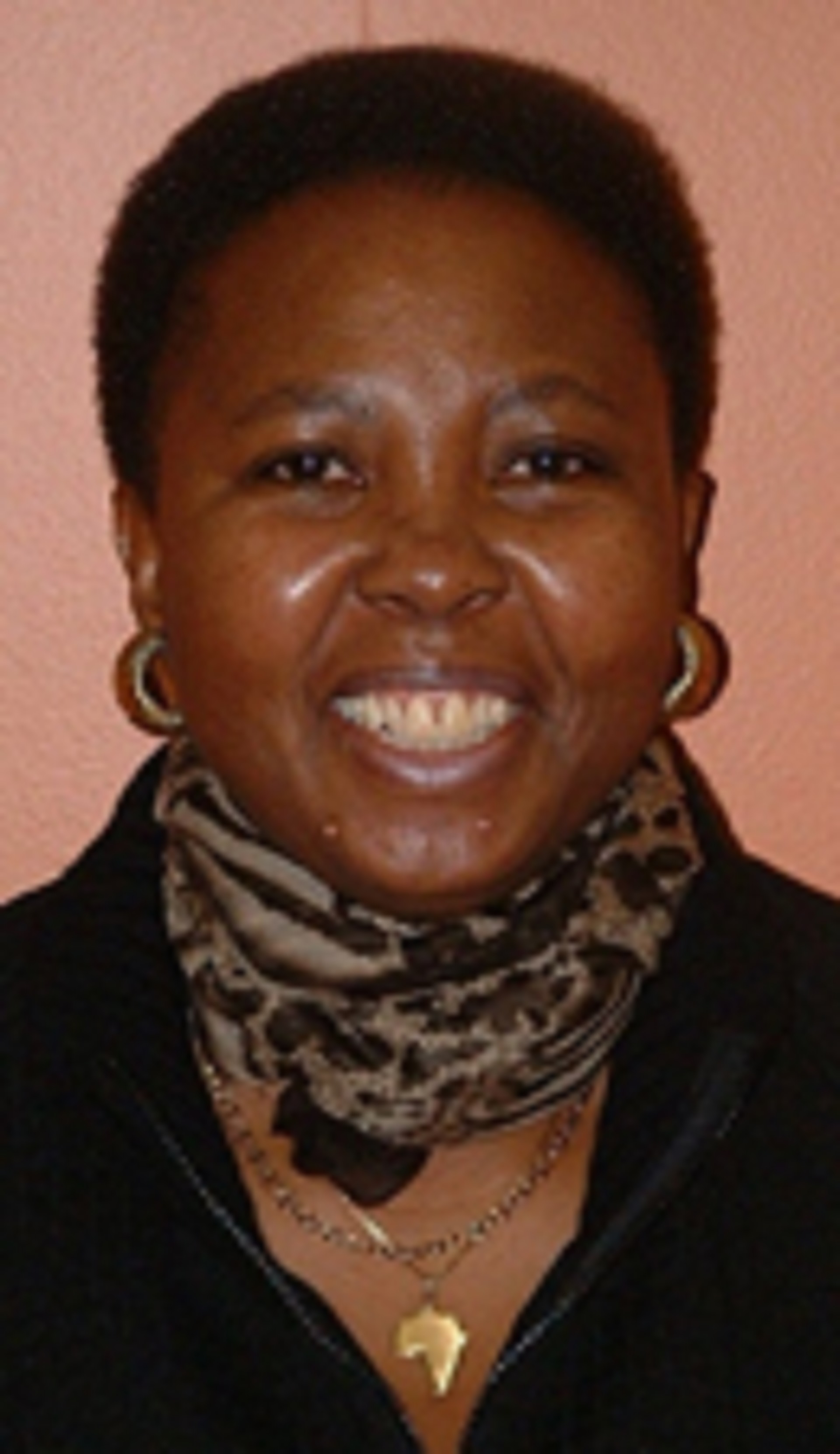 Dr Lolo M Mokae