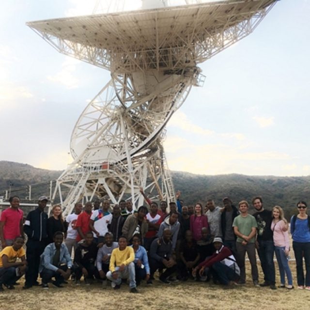 Physics Students Enticed By Radio Astronomy Excursion