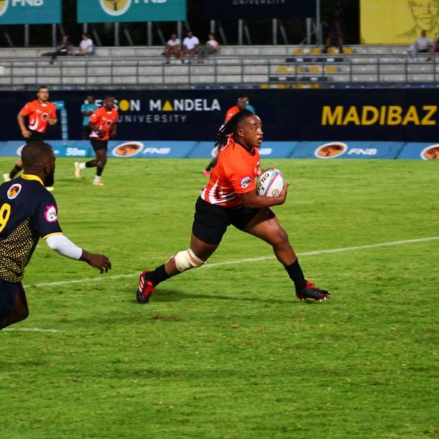 Darnell Osuagwu scores a try against Nelson Mandela University in Gqeberha