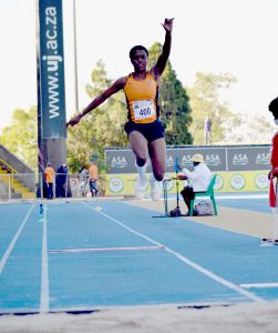 Patience Ntshingila