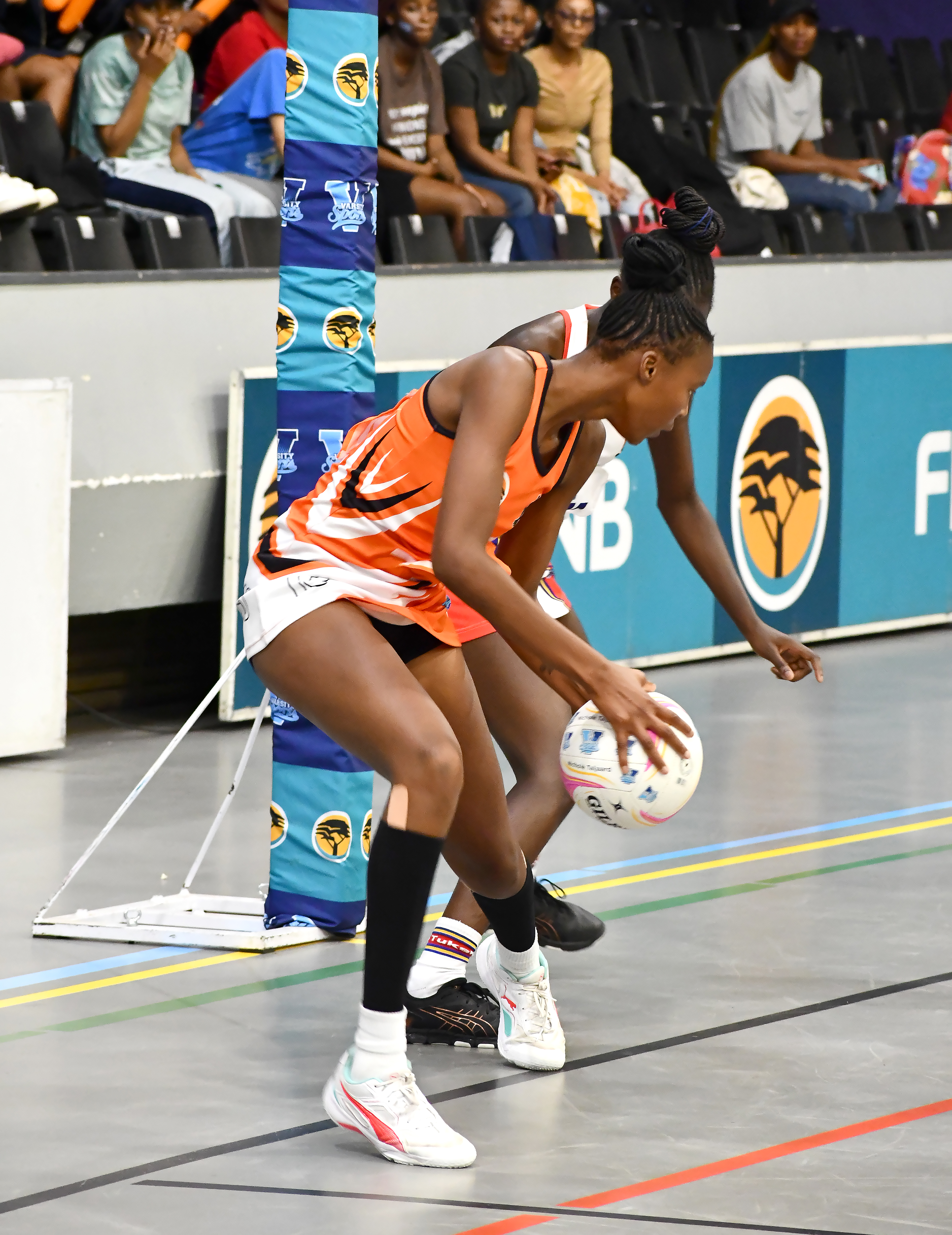 Owethu Ngubane in action in the 2022 Varsity Netball tournament in Bloemfontein. Photo: UJ Sport