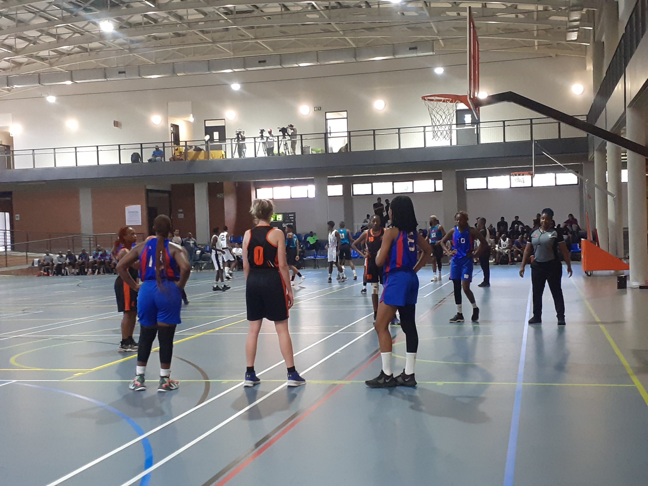 UJ Women's Basketball team in the 2022 USSA Basketball tournament at the Brixton Sports Complex.