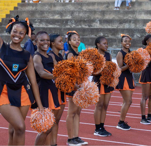 Uj Cheerleaders